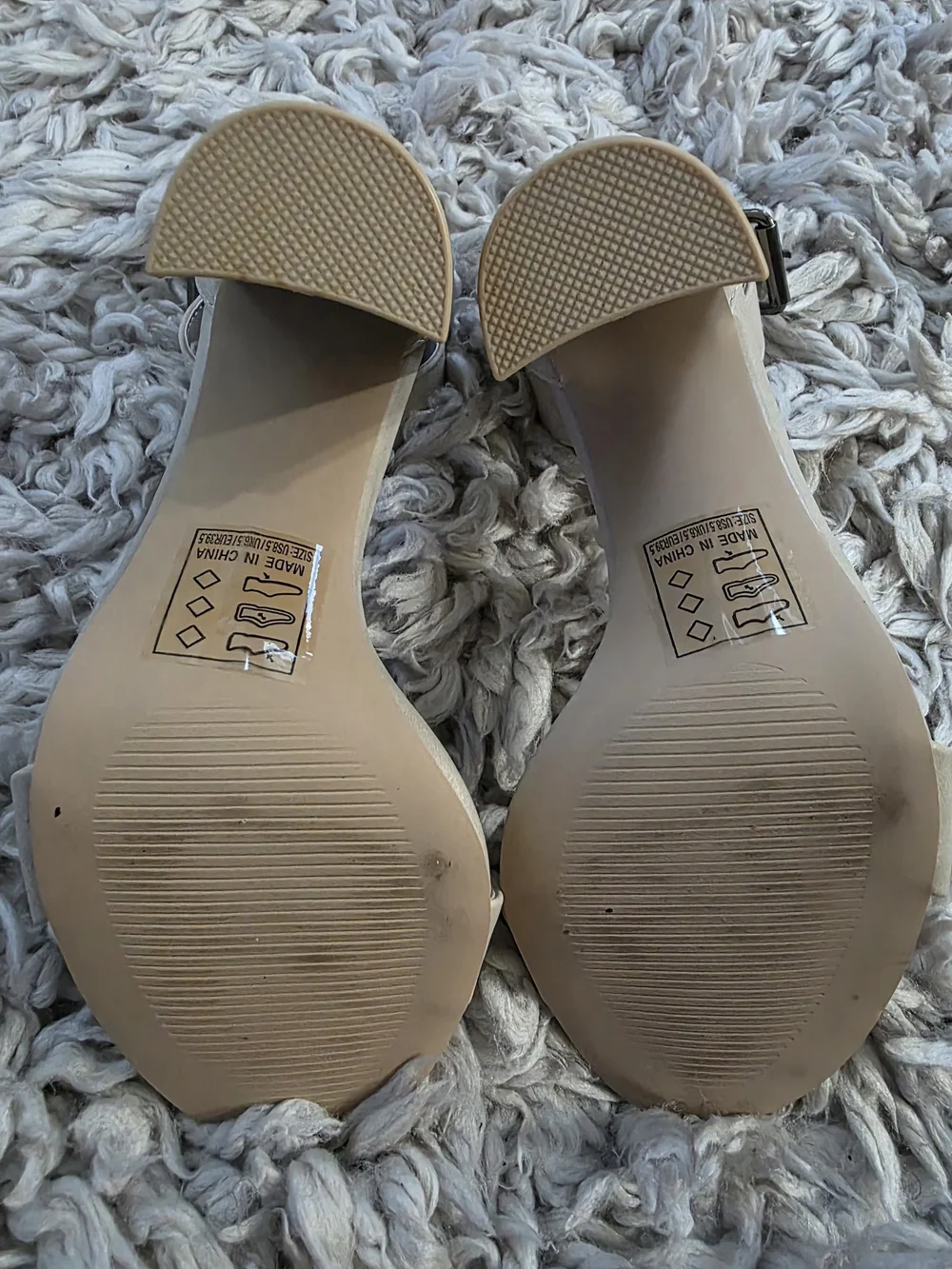 Qupid Ankle-Strap Block Heel Sandals Sz. 8.5